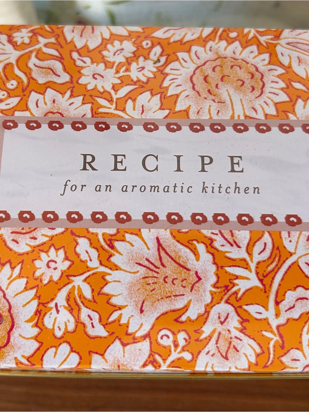 NWOT Anthropologie Rosebud Recipe Tin Candle - Picture 4 of 6